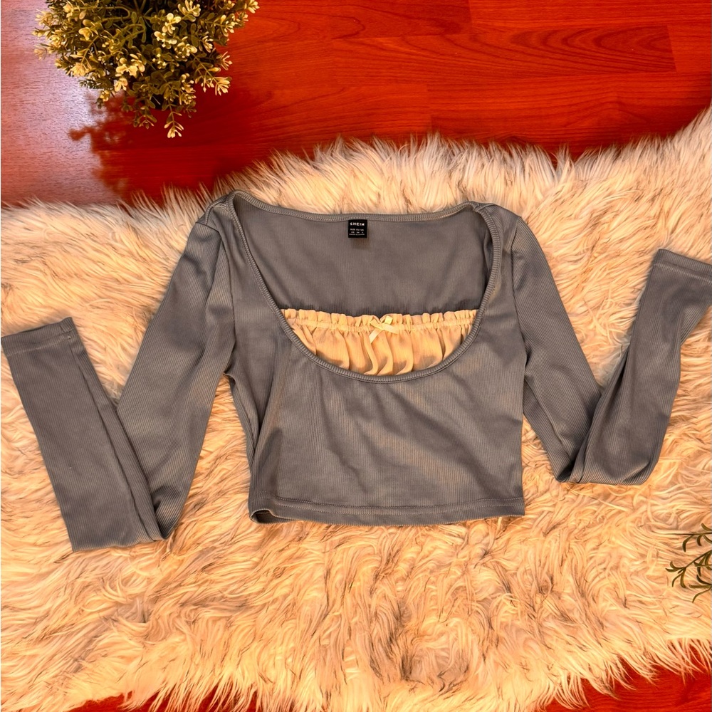 Blue and cream crop top with a little bow